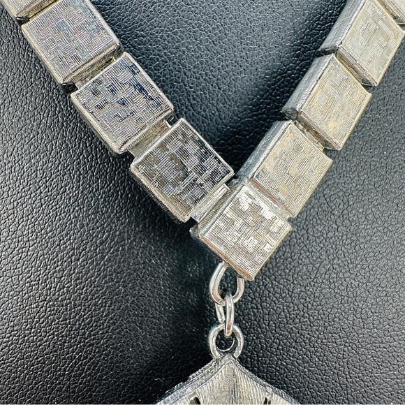Vintage Necklace with Chain Tassel Y Texture Link Estate Jewelry Statement 1960s - Picture 8 of 14
